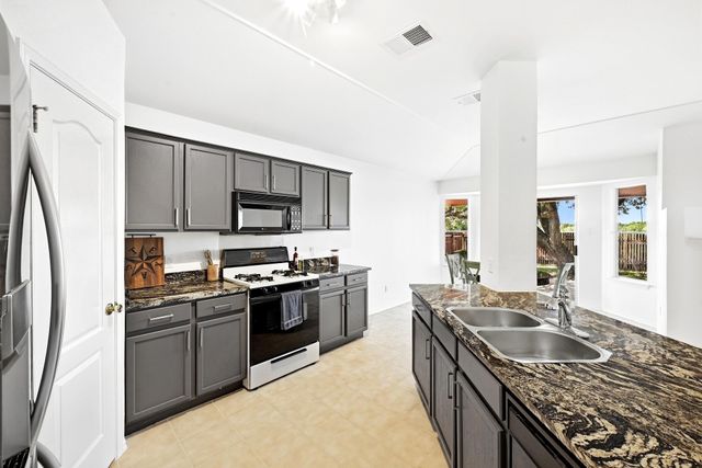 630 Masonwood DR, Kyle, TX 78640