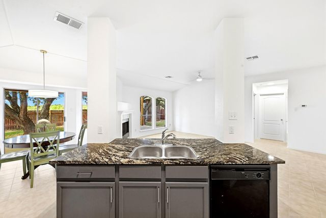630 Masonwood DR, Kyle, TX 78640