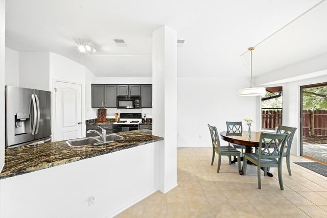 630 Masonwood DR, Kyle, TX 78640