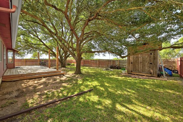 630 Masonwood DR, Kyle, TX 78640