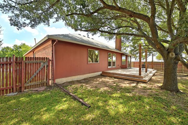 630 Masonwood DR, Kyle, TX 78640