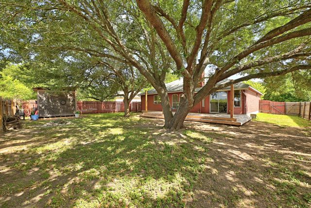 630 Masonwood DR, Kyle, TX 78640