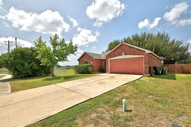 630 Masonwood DR, Kyle, TX 78640