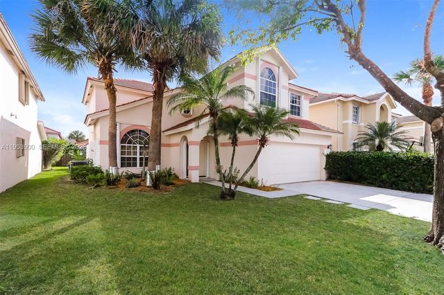 7634 Trenton Dr, Lake Worth, FL 33467