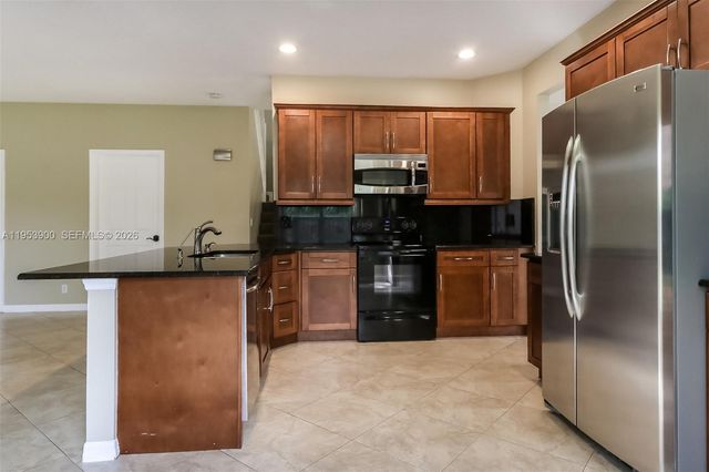 7634 Trenton Dr, Lake Worth, FL 33467