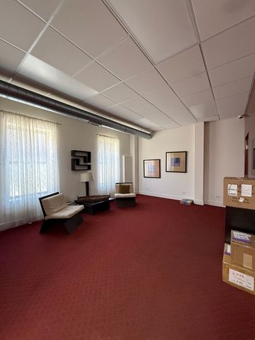 5400 S Harper Avenue 204, Chicago, IL 60615