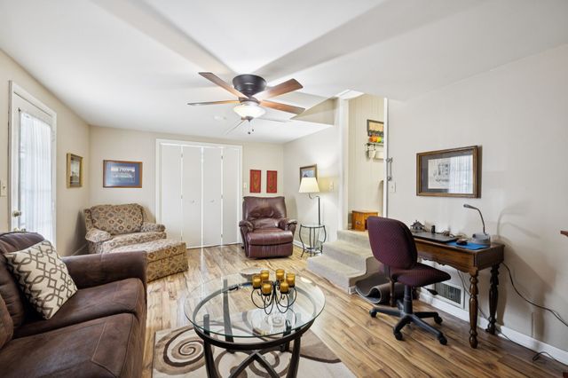 1877 Pardue Ct, Clarksville, TN 37043