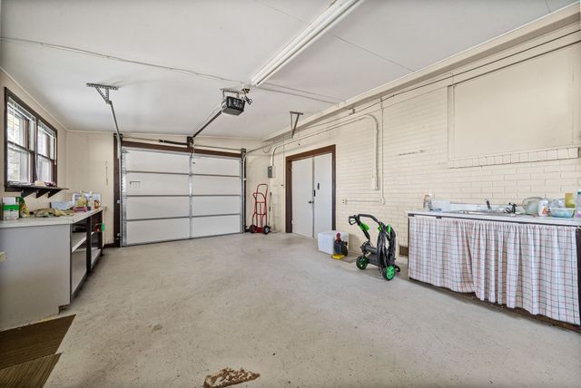 1877 Pardue Ct, Clarksville, TN 37043