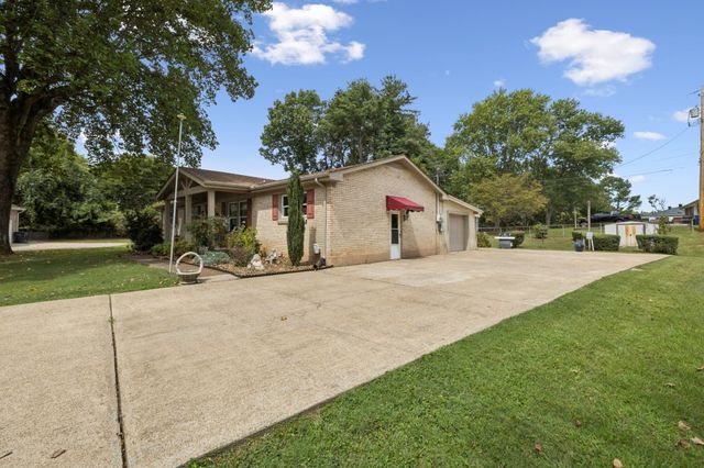 1877 Pardue Ct, Clarksville, TN 37043