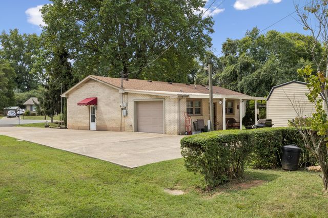 1877 Pardue Ct, Clarksville, TN 37043