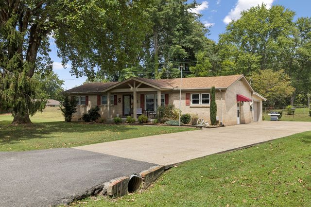 1877 Pardue Ct, Clarksville, TN 37043