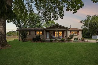 1877 Pardue Ct, Clarksville, TN 37043