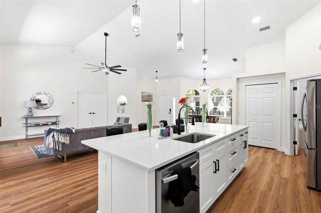 5042 N PEPPERMINT DRIVE, Beverly Hills, FL 34465