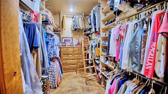 4509 Lazy E Road, St Jo, TX 76265