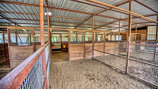 4509 Lazy E Road, St Jo, TX 76265