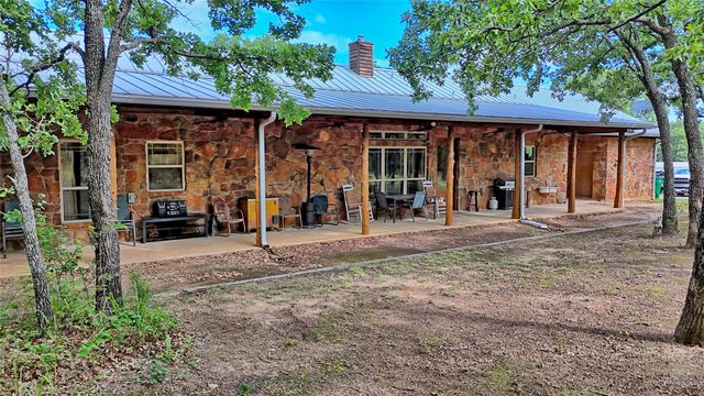 4509 Lazy E Road, St Jo, TX 76265