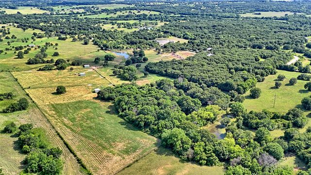 4509 Lazy E Road, St Jo, TX 76265