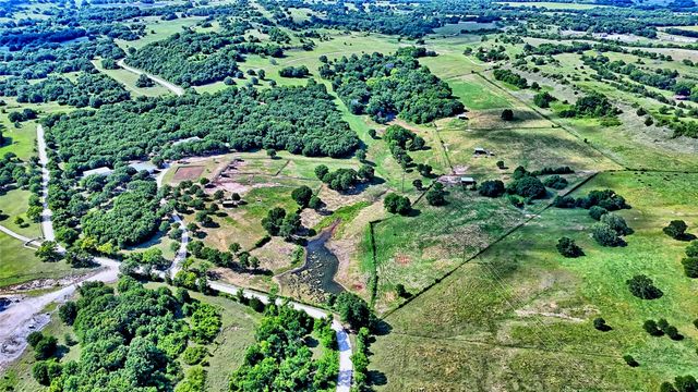 4509 Lazy E Road, St Jo, TX 76265