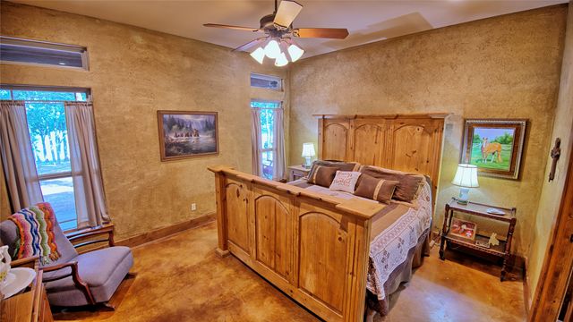 4509 Lazy E Road, St Jo, TX 76265