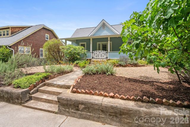60 Annandale Avenue, Asheville, NC 28801
