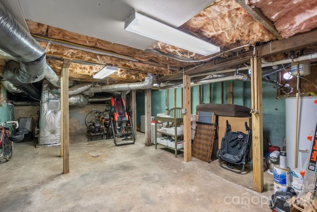 60 Annandale Avenue, Asheville, NC 28801