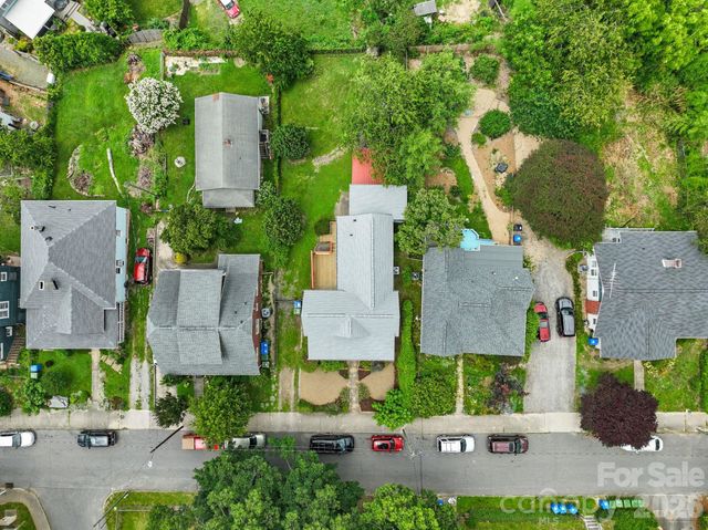 60 Annandale Avenue, Asheville, NC 28801