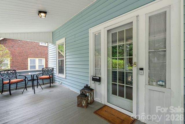 60 Annandale Avenue, Asheville, NC 28801