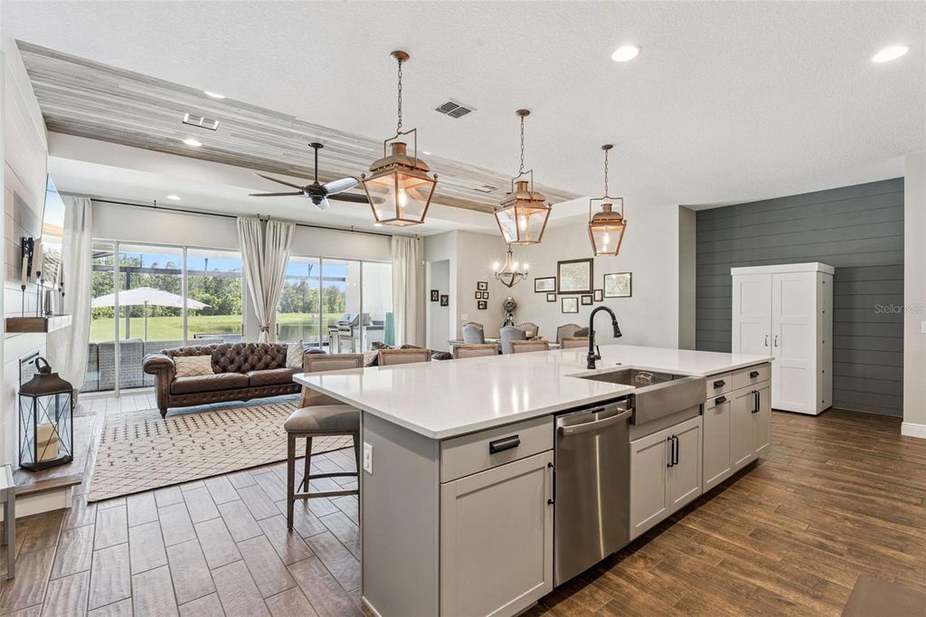 Image 12 of property listing at 15306 GILLIGAN COURT, Winter Garden, FL 34787