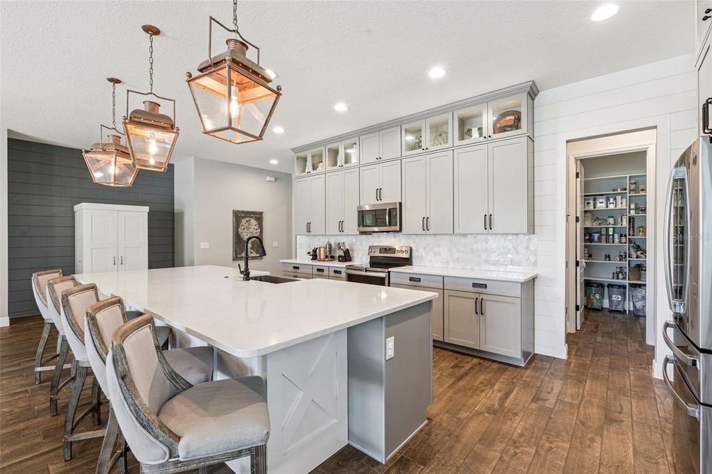 Image 13 of property listing at 15306 GILLIGAN COURT, Winter Garden, FL 34787