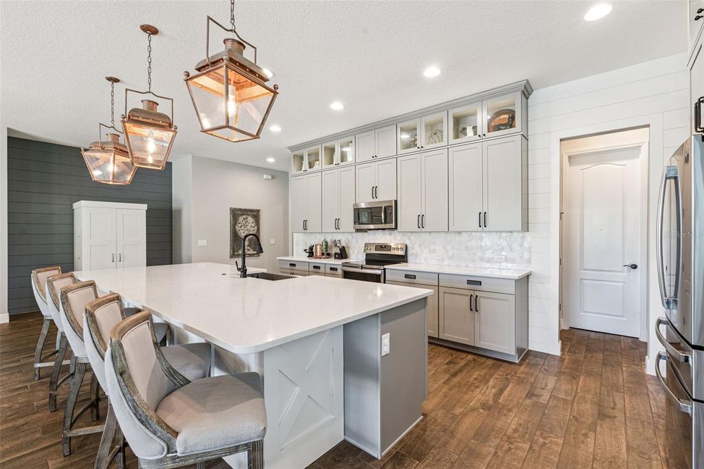 Image 14 of property listing at 15306 GILLIGAN COURT, Winter Garden, FL 34787