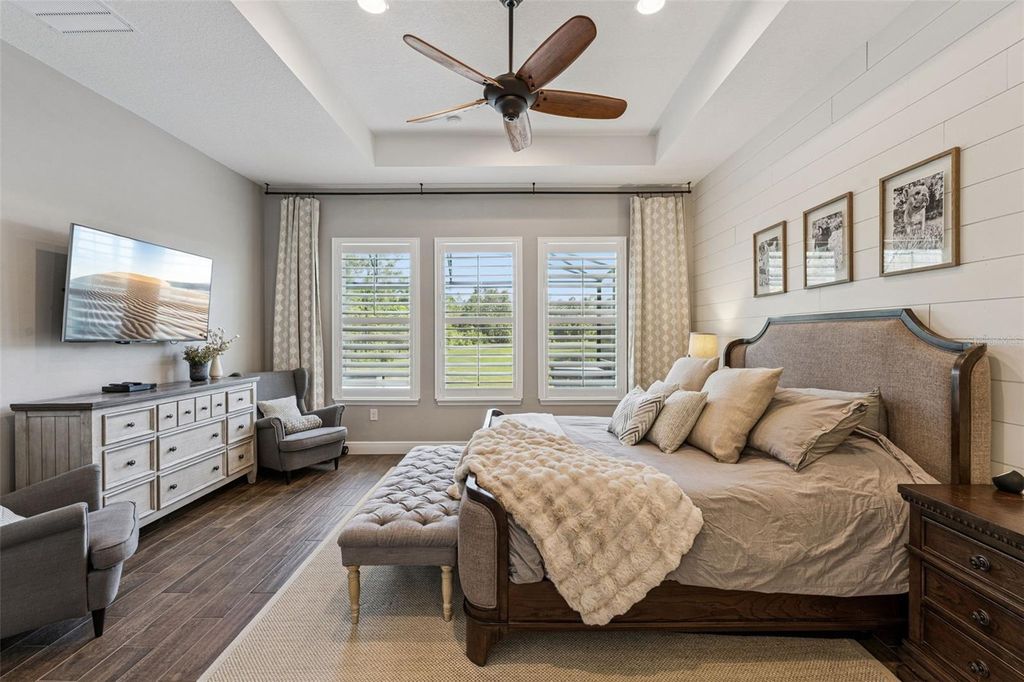 Image 20 of property listing at 15306 GILLIGAN COURT, Winter Garden, FL 34787