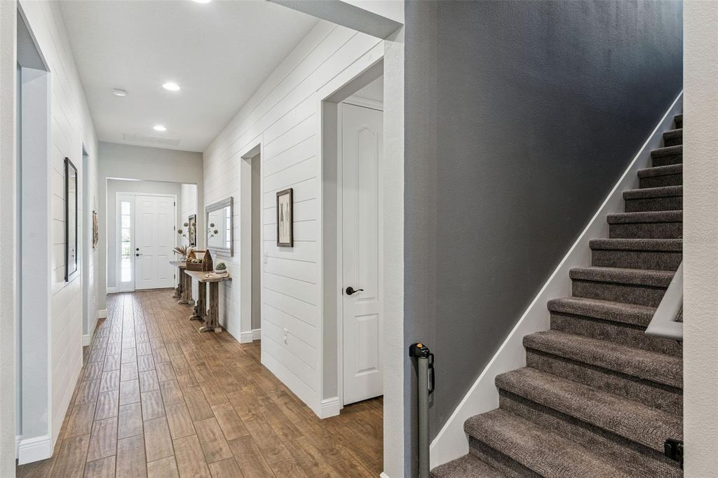 Image 28 of property listing at 15306 GILLIGAN COURT, Winter Garden, FL 34787