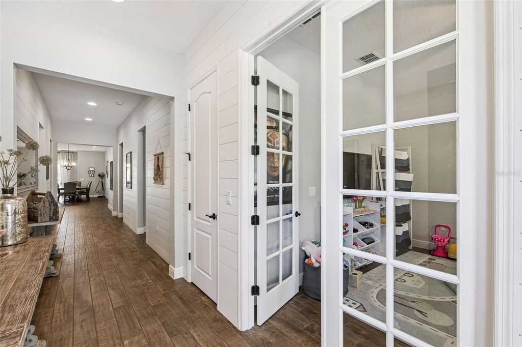 Image 7 of property listing at 15306 GILLIGAN COURT, Winter Garden, FL 34787