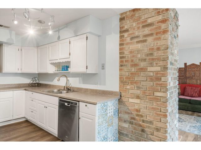 1901 W 101st Ave, Thornton, CO 80260