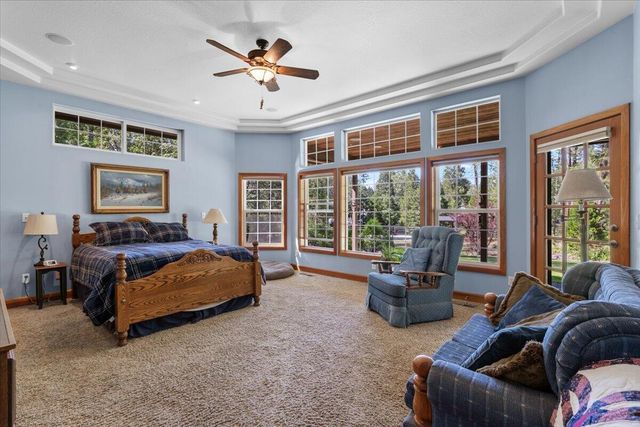 196 Pooh Lane, Grants Pass, OR 97526