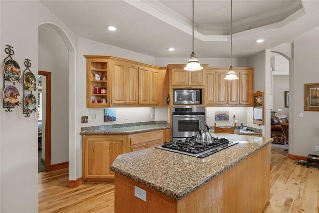 196 Pooh Lane, Grants Pass, OR 97526