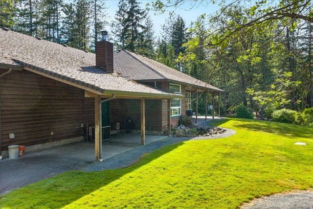196 Pooh Lane, Grants Pass, OR 97526