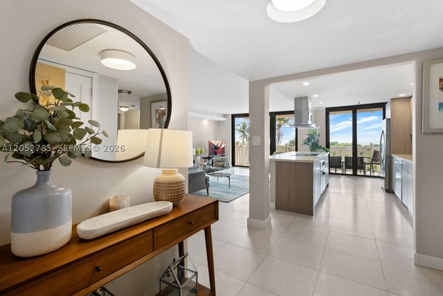 1121 Crandon Blvd F403, Key Biscayne, FL 33149