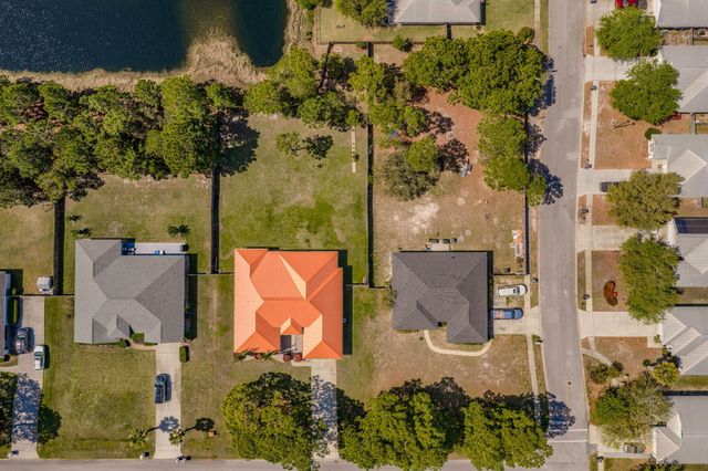 641 E Shipwreck Road, Santa Rosa Beach, FL 32459