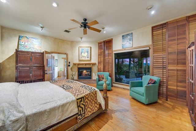 3911 Lago Vista DR, Austin, TX 78734