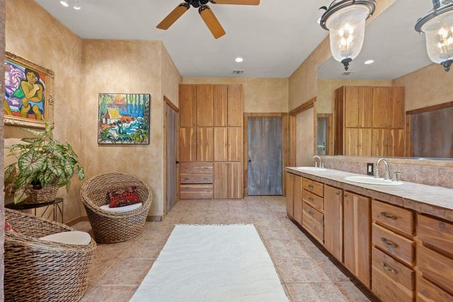 3911 Lago Vista DR, Austin, TX 78734