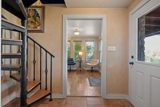 3911 Lago Vista DR, Austin, TX 78734