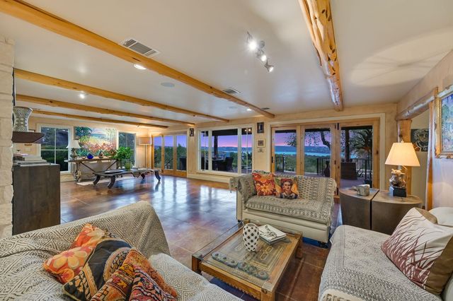 3911 Lago Vista DR, Austin, TX 78734
