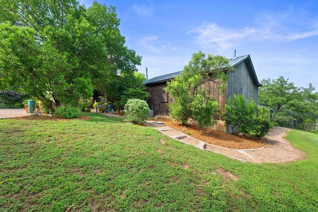 3911 Lago Vista DR, Austin, TX 78734