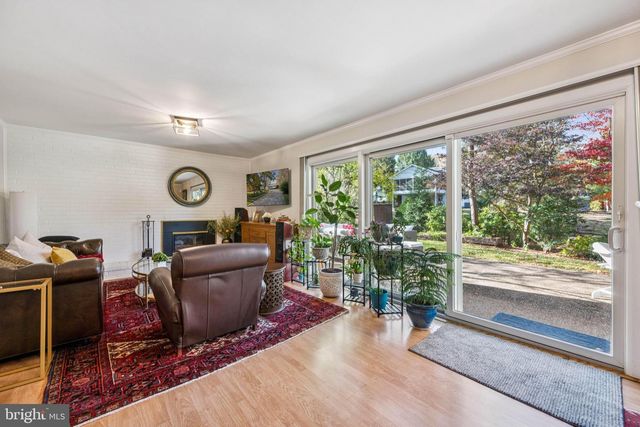 6223 LOCH RAVEN DR, Mclean, VA 22101