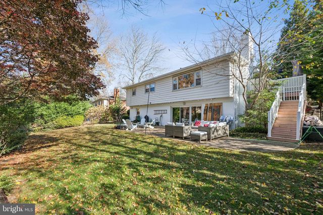 6223 LOCH RAVEN DR, Mclean, VA 22101