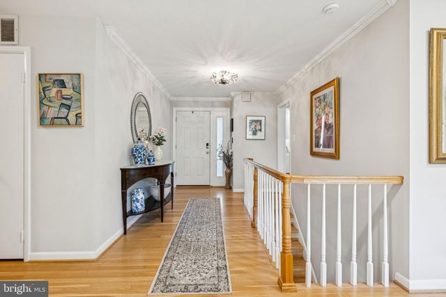 6223 LOCH RAVEN DR, Mclean, VA 22101