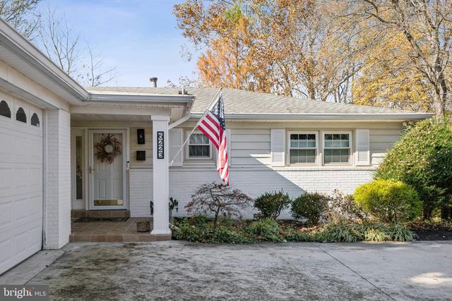 6223 LOCH RAVEN DR, Mclean, VA 22101