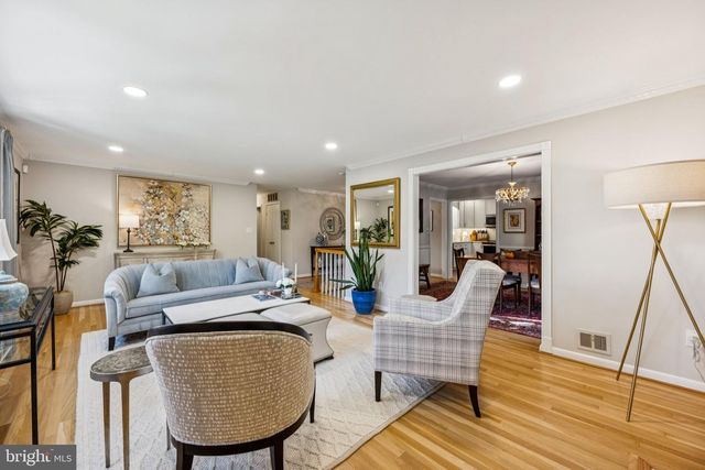 6223 LOCH RAVEN DR, Mclean, VA 22101