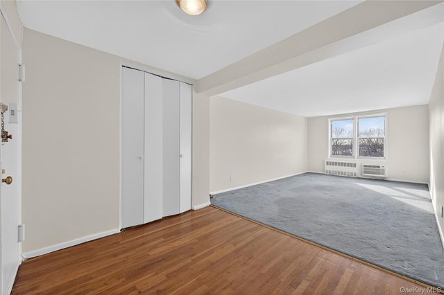 66-10 Thornton Place 4C, Rego Park, NY 11374